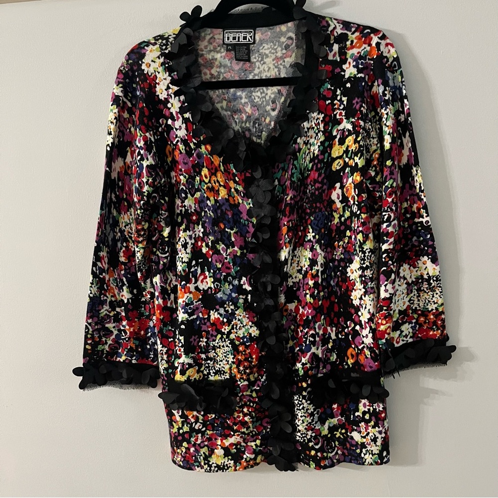 THE COLLECTIVE WORKS Of BEREK Floral Sweater Size PL- Gorgeous!